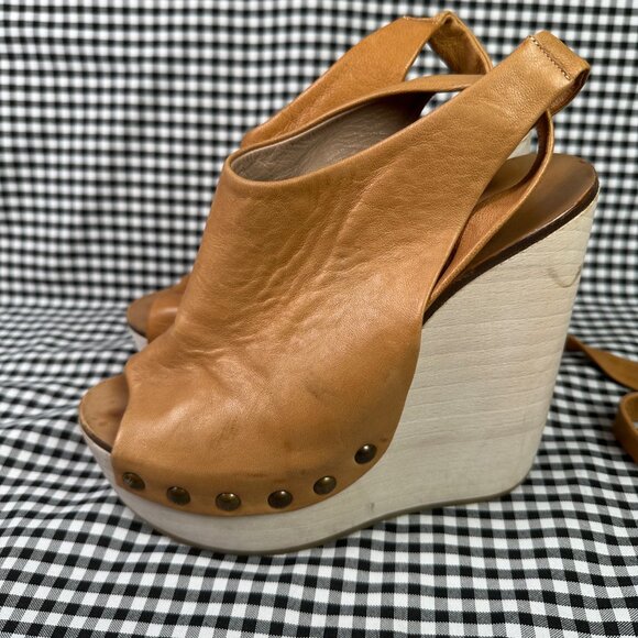 Chloe Studded Brown Leather Ankle Strap Wood Platform Clog Style Heel EU 38 - Picture 3 of 8